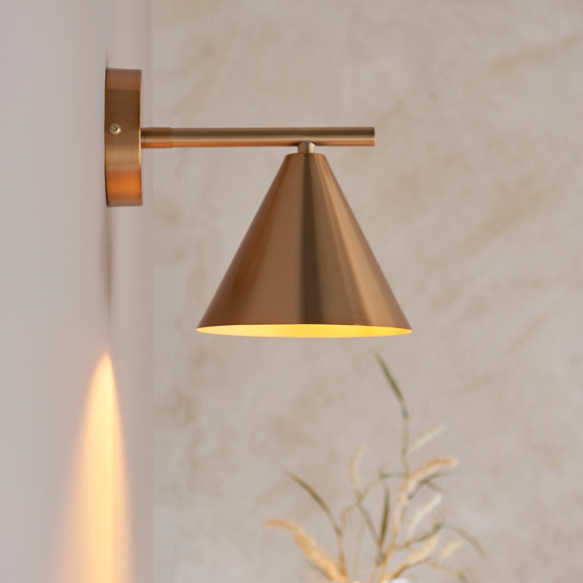 Endon 102893 Cape Single Wall Light In Warm Antique Brass Finish
