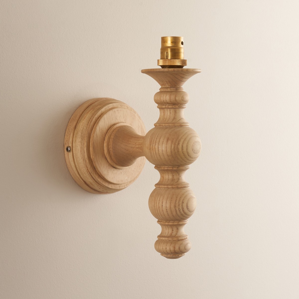 Endon 111526 Bibury Wall Light In Natural Ash And Aged Brass Finish